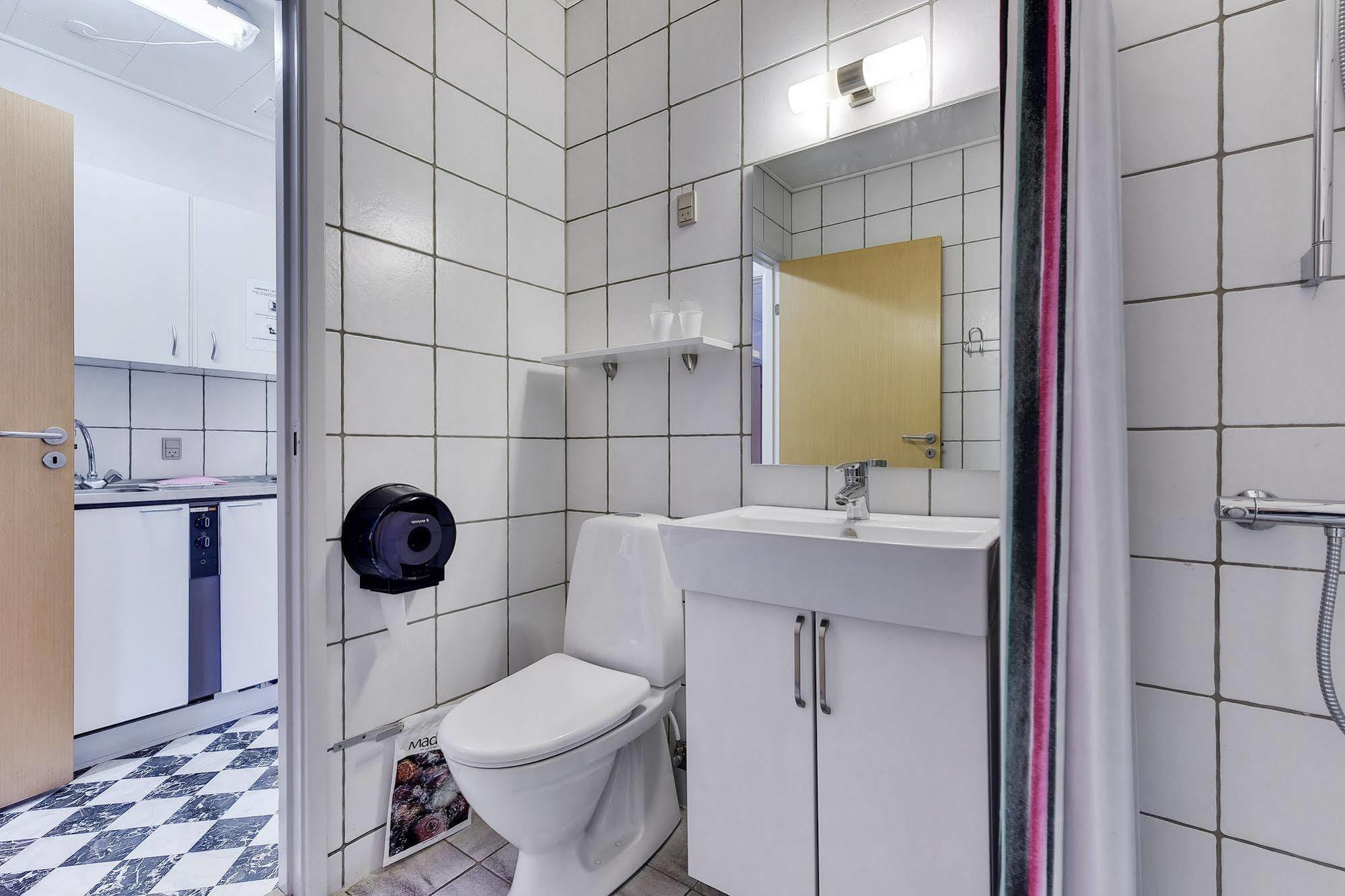 Hotel ווארדה מראה חיצוני תמונה